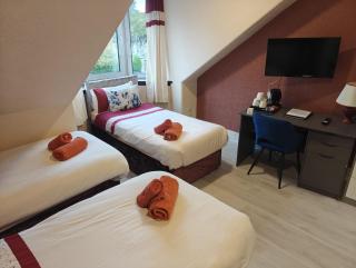 The Jays Guest House - 6