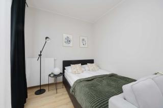 Bright Studio Krochmalna Near Warsaw City Centre by Noclegi Renters - 2