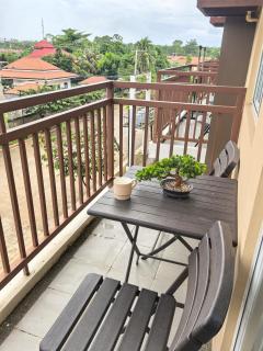 Traveller's Hub Studio with Balcony-Pool-Near Airport, Puerto Prinsesa,Palawan - 9