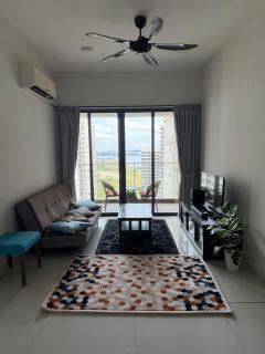 Lovell country garden danga bay - 0