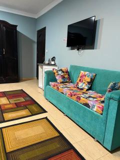 City pyramid inn - 4