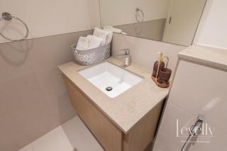 Spacious Modern 2BR with Partial Burj Khalifa View - 7