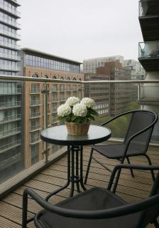 Lowry River Grandview Dual-Balcony Apartment - 6