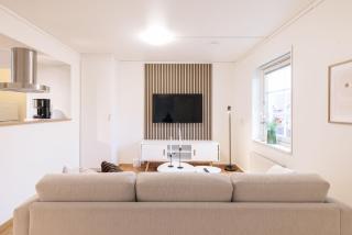 Easy Livin' Apartment Hotel - 0