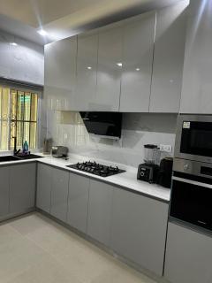 Modern 3-Bedroom Luxury Home in Lekki Phase 1 - 8