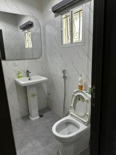 Modern 3-Bedroom Luxury Home in Lekki Phase 1 - 2