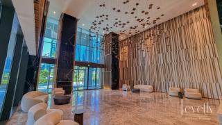 Stunning 1BR with Panoramic City Skyline View - 6