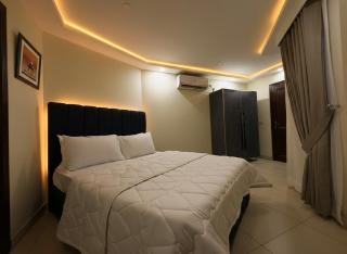 Chic Turquoise Apt - Self Checkin , Imtiaz Mall & Dining - Lahore - 3