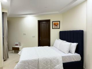 Chic Turquoise Apt - Self Checkin , Imtiaz Mall & Dining - 1