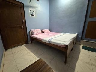 Hotel Anand Shri - Sāgar - 4