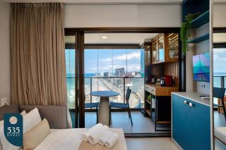 Relaxe com vista espetacular para o Farol da Barra - 1