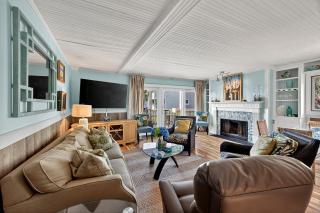 SG4B: 4B Seagrove Villa - 3