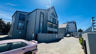 26 Manhattan Square - Table View Self Catering Apartment - 8