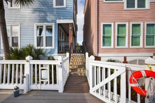 GP132: 132 Grand Pavilion - 1