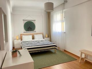 Central Location 3 Bedroom Flat - No6 - 4