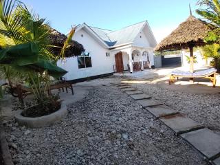 Malaika White House Apartment & Spa - Kiwengwa - 2