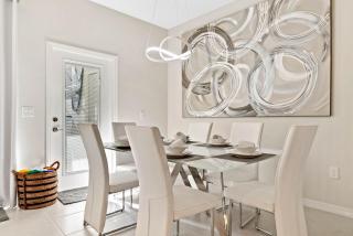 5 Bedrooms 45 Bathrooms Windsor At Westside 2402 Td - 4