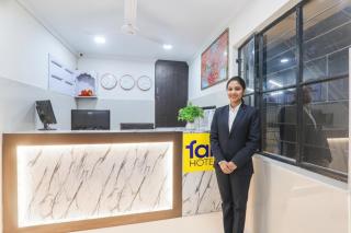 FabHotel Shyam Inn - 9