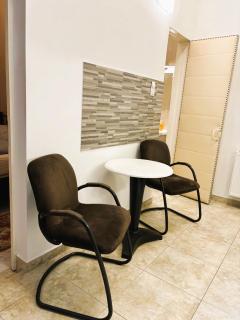 City Central Apartments 2 next to New York Cafe - 8