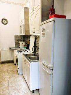 City Central Apartments 2 next to New York Cafe - 9