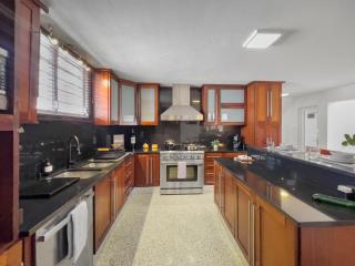 Casa Aloe Modern Island Living Near Airport - San Juan - 1