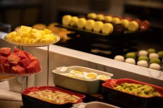 Atour Hotel Wuhan Optics Valley Square Yangjia Bay - 9