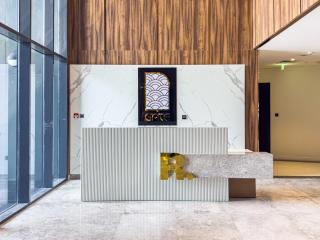 Fully Furnished 1 BDR in Masdar City - 5 min to Airport - 10 min to Yas Mall, Ferrari World, Sea World - 4