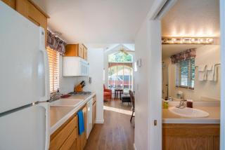 Luxury Cottage with Furnished Deck in Trinity, California - 4