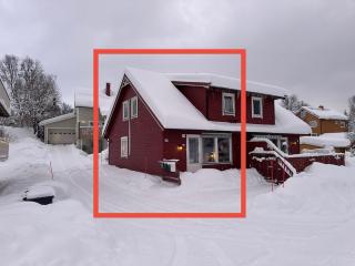 Half of a semi-detached house with 2 bedrooms, 1100 m to city center! - 9