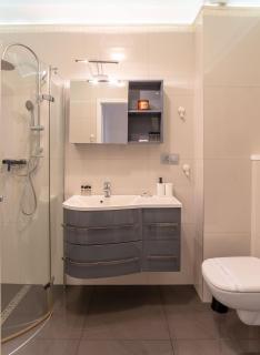 Kościuszki 83 Comfort Apartment Garage & Balcony ProperUNIT - 2