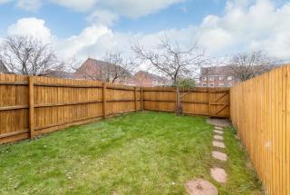 Coventry 3Bedroom with Private Garden & Parking - 3