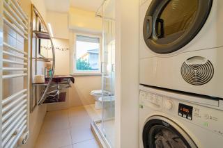 Modern Apartment 5 Minutes from Rho - 1