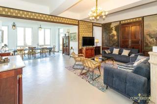 Impressionnant Manoir avec Piscine à Aiguèze, 450 m² - 8