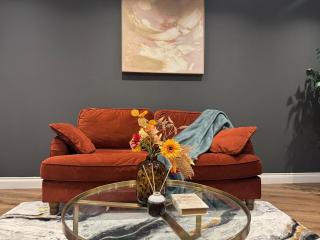 Lux 2 Bedroom Flat Central Brentwood slp 8 Guests - 8