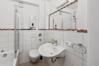 CREW BEDS - APARTMENTS in Wolfsburg 4x Bedroom, Single Beds, Free Coffee, WiFi & Parking - 24h CHECK IN #WOB01 #WOB02 - 6