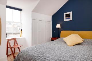 Chic 1-Bedroom Apartment in Edinburgh New Town - 3