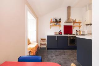 Chic 1-Bedroom Apartment in Edinburgh New Town - 2