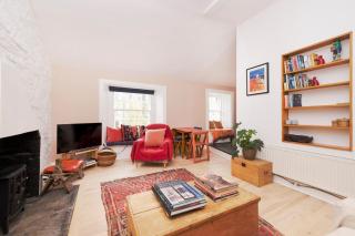 Chic 1-Bedroom Apartment in Edinburgh New Town - 0