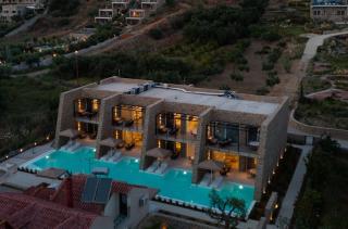 Gialova Hills 8 - 9