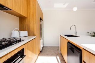 New Modern Home Near Scarborough Beach - 1