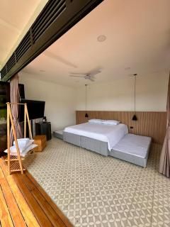 Villa tipo Suite, Privada en Villeta - 2