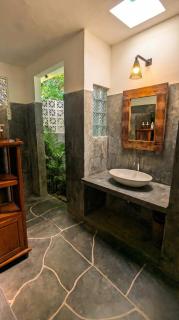 Uluwatu Surf Ranch - Ocean View Hacienda - 1