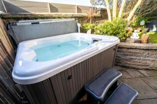 Antrim House Guest Rooms & Suites - 9