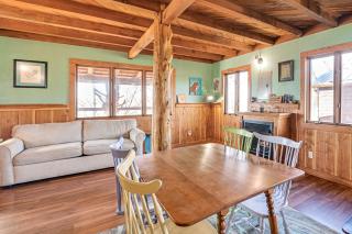 Peaceful Mountain Cabin with Views in Williamsburg - 5