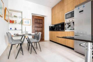 Alzhara Suites I Triana 3 Pax Balcón WiFi - 3