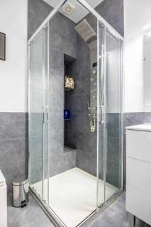 Alzhara Suites I Triana 3 Pax Balcón WiFi - 4