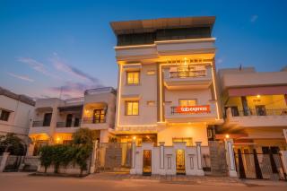 Via Aditya Guest House - Nr Dasaswamedh Ghat - 0