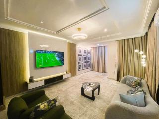 Mikuch Apartments and Suites - 0