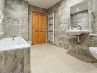 3 Bed in Newton-on-Rawcliffe 88958 - 1