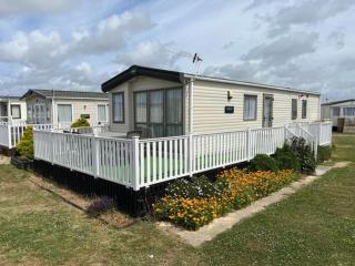 Haywood, Seal Bay Resort, Selsey - 6